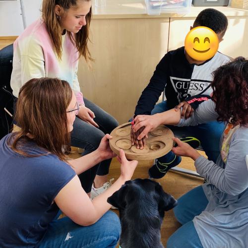 Wir probieren verschiedene Spiele aus.